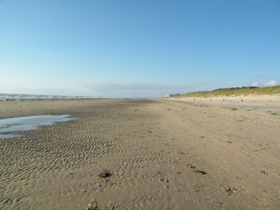  la plage en soirée